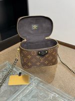 Shoulder Bag Louis Vuitton Vanity PM Monogram LVW020 - Image 6