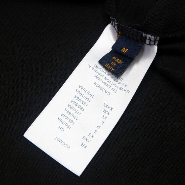 T-shirt Louis Vuitton LV Black Distressed Logo - Image 5
