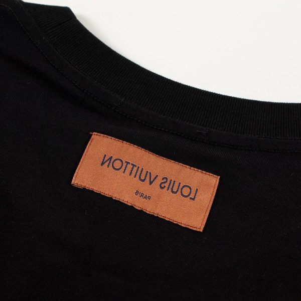 T-shirt Louis Vuitton LV Black LVovers Design - Image 5