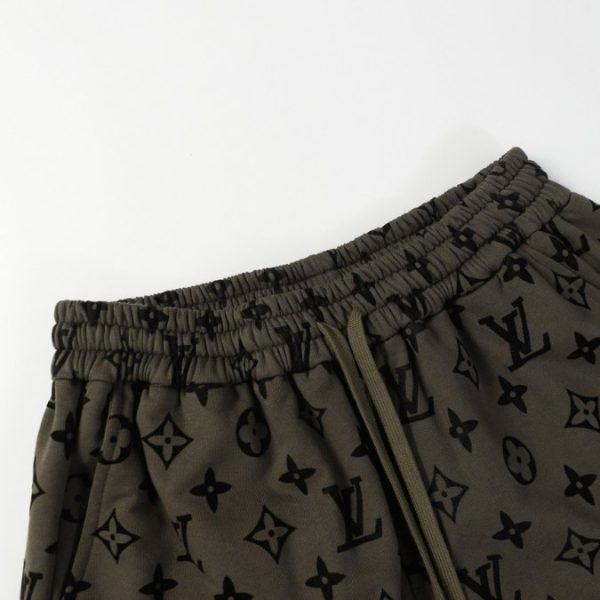 Shorts Louis Vuitton Monogram Olive Green - Image 3