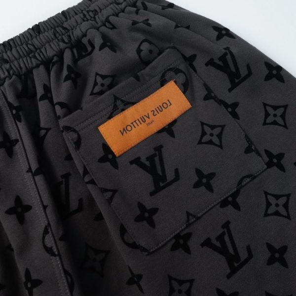 Shorts Louis Vuitton Monogram Grey Black - Image 3