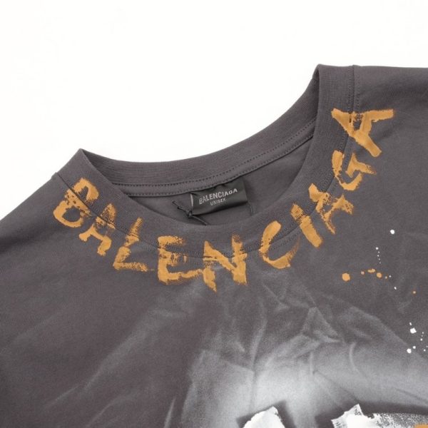 T-shirt Balenciaga BB Logo Spray Paint Black BL007 - Image 3