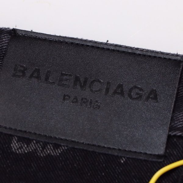 Jeans Balenciaga Signature Print Black BL028 - Image 5