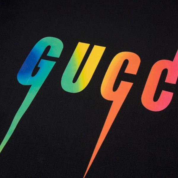 T-shirt Gucci Rainbow Logo Black GC035 - Image 3