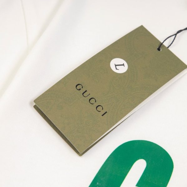 T-shirt Gucci Red Gradient Logo White GC040 - Image 6