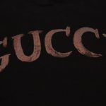 T-shirt Gucci Distressed Logo Black GC046 - Image 5