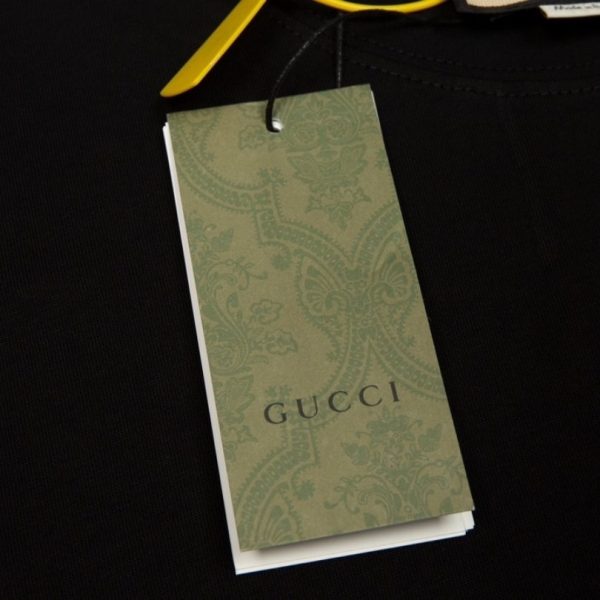 T-shirt Gucci Distressed Logo Black GC046 - Image 7