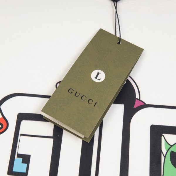 Gucci Graphic T-shirt with Cartoon White Logo GC063 - Image 7