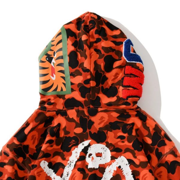 Hoodie BAPE XO Camo Red Full Zip BP020 - Image 6