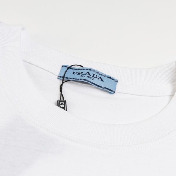 T-shirt Prada Logo Patch White PD016 - Image 8