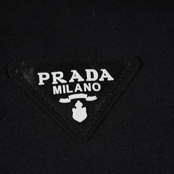 T-shirt Prada Crest Logo Black PD018 - Image 3