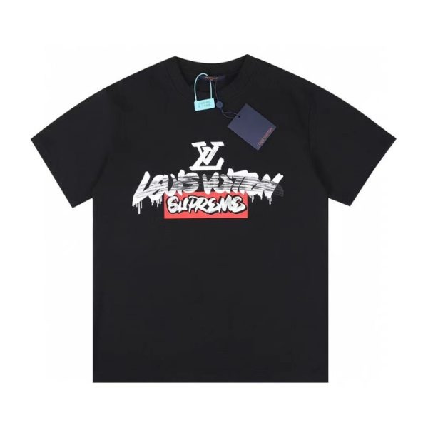 d109831_23100-1.jpg T-shirt Louis Vuitton x Supreme Graffiti Black SP027 - Image 1
