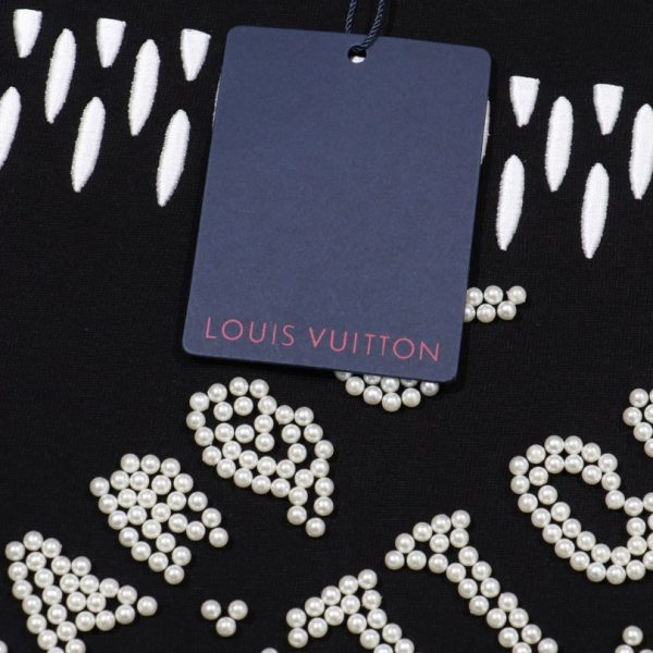 T-shirt Louis Vuitton Graphic Print Black LV023 - Image 8