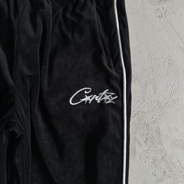 Tracksuit Corteiz Velour Black with White Logo CZ007 - Image 9