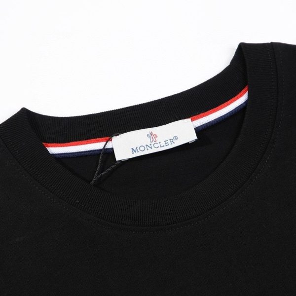 T-shirt Moncler Black Embroidered Logo Tee MCL005 - Image 4
