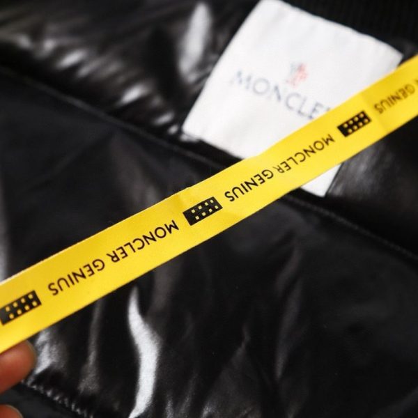 Jacket Puffer Moncler with Logo Trim Hood MCL019 - Image 12