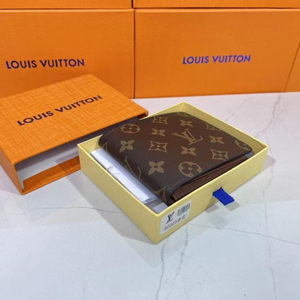 Wallet Louis Vuitton Monogram with LV Logo LV066 - Image 4