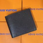 Wallet Louis Vuitton Embossed Monogram in Black LV067