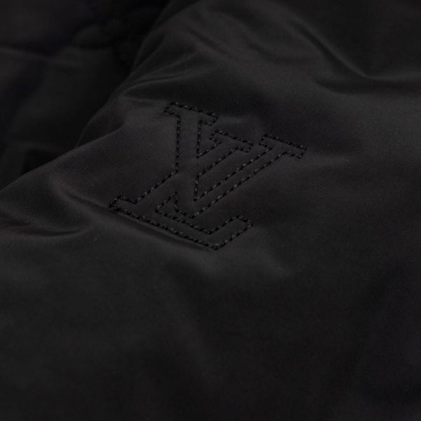 Jacket Hooded Louis Vuitton Monogram Quilted Black LV073 - Image 4
