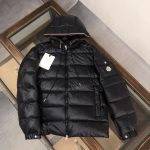 Jacket Puffer Moncler Jacket with Hood MCL027