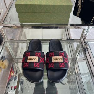 Slides Gucci GG Canvas with Logo Patch GC140
