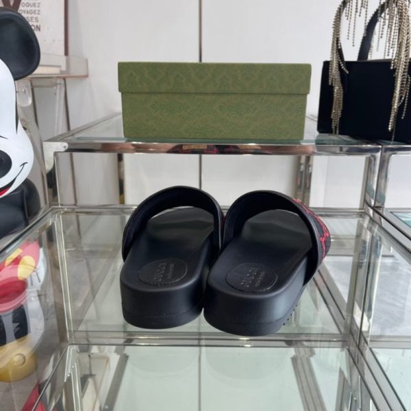 Slides Gucci GG Canvas with Logo Patch GC140 - Image 8