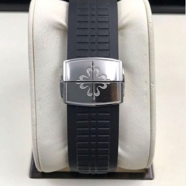 Patek Philippe Aquanaut Travel Time PTP010 - Image 4