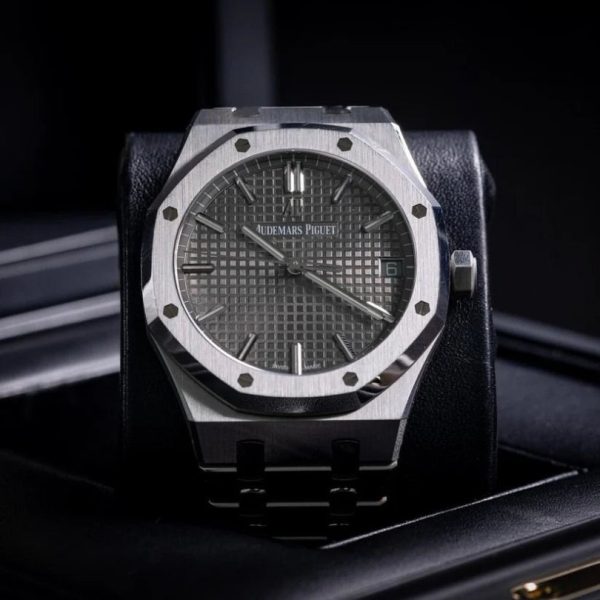 Audemars Piguet Royal Oak Offshore “Grey” 15400 ADP007 - Image 2