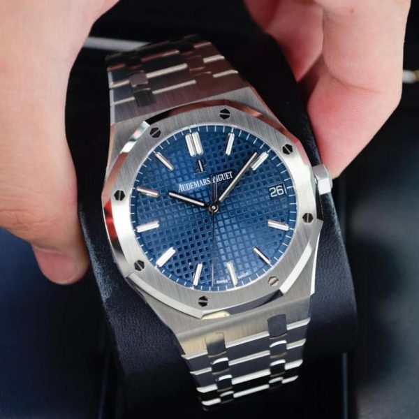 Audemars Piguet Royal Oak Offshore “Deep Blue” 15400 ADP008 - Image 3