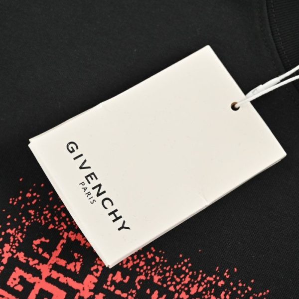 T-Shirt Givenchy GV009 - Image 6