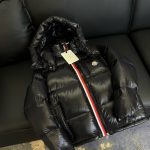 Jacket Puffer Moncler MCL030 - Image 9