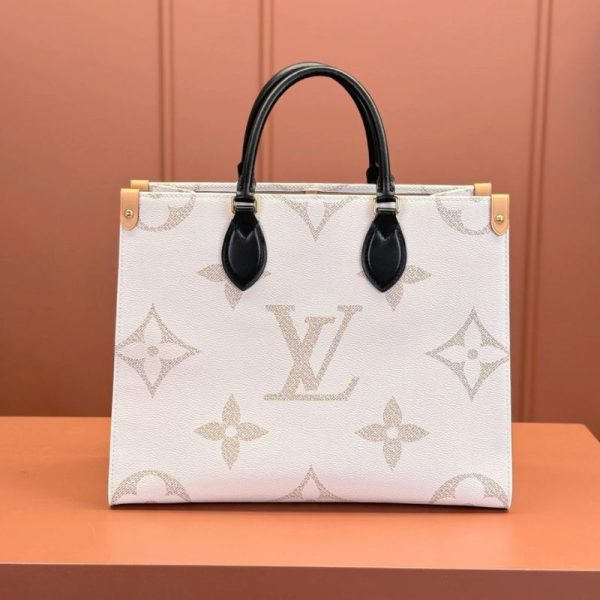d135258_24986-1.jpg Tote Bag Louis Vuitton OnTheGo LVW029 - Image 1
