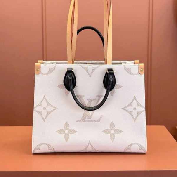 Tote Bag Louis Vuitton OnTheGo LVW029 - Image 5