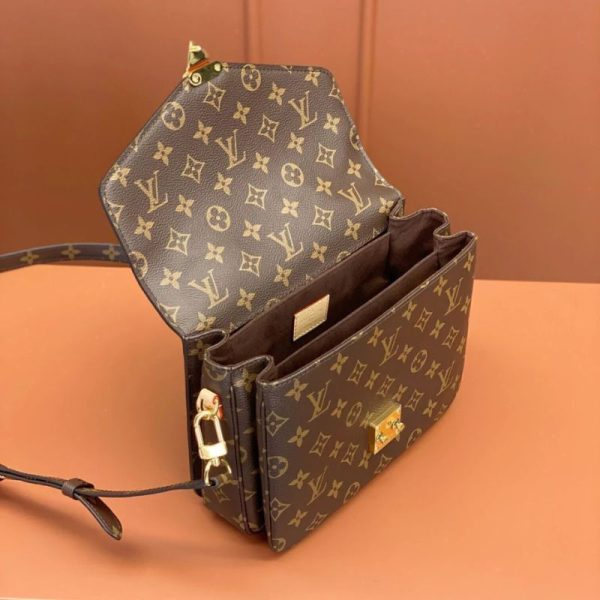 Shoulder Bag Louis Vuitton Métis LVW030 - Image 4