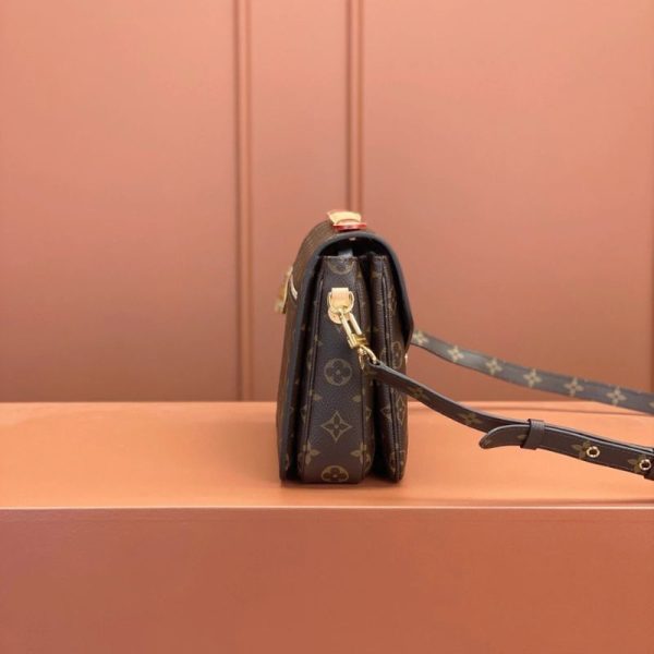 Shoulder Bag Louis Vuitton Métis LVW030 - Image 5