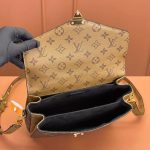 Shoulder Bag Louis Vuitton Métis LVW031 - Image 5