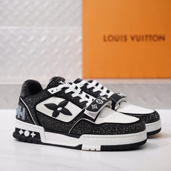 d135347_11020-1.jpg Louis Vuitton Trainer LVW036 - Image 1