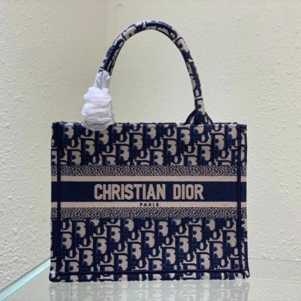 d135525_24968-1.jpg Tote Bag Dior DOW008 - Image 1