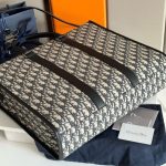Christian Dior East-West Tote Bag DO069 - Image 4