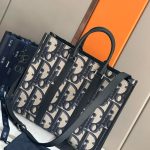 Christian Dior East-West Tote Bag DO069 - Image 14