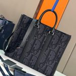 Christian Dior East-West Tote Bag DO069 - Image 19