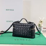 Bottega Veneta Vanity Case Intrecciato BV001 - Image 2