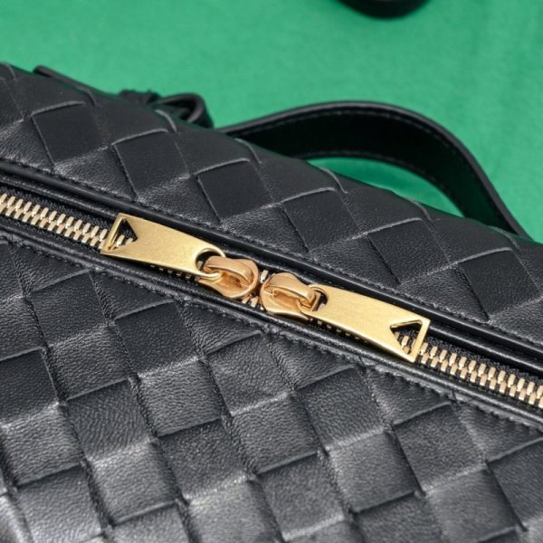 Bottega Veneta Vanity Case Intrecciato BV001 - Image 5