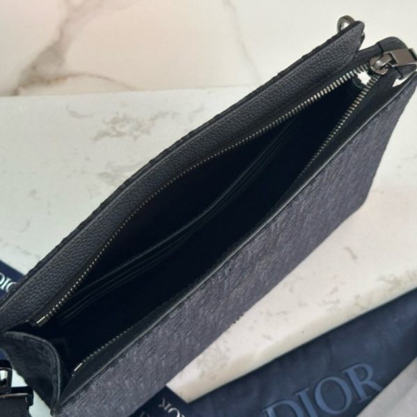 Christian Dior Triangle Pouch Gravity DO070 - Image 23