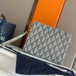 Christian Dior Triangle Pouch Gravity DO070 - Image 25