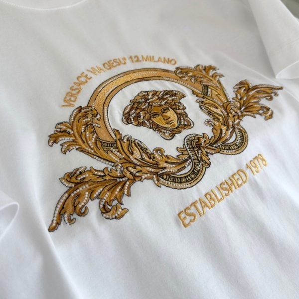 T-shirt Versace Coupe Blason With Embroidery VSC020 - Image 8