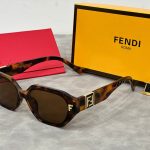 Sunglasses Fendi FDW012 - Image 3