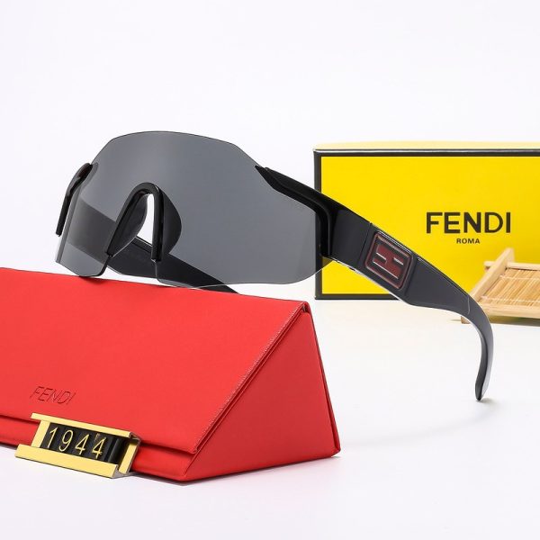 Sport Sunglasses Fendi FDW013 - Image 2