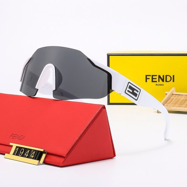 Sport Sunglasses Fendi FDW013 - Image 3
