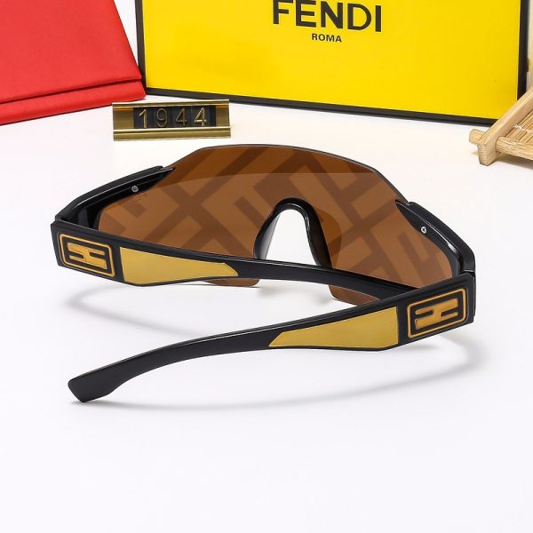 Sport Sunglasses Fendi FDW013 - Image 9